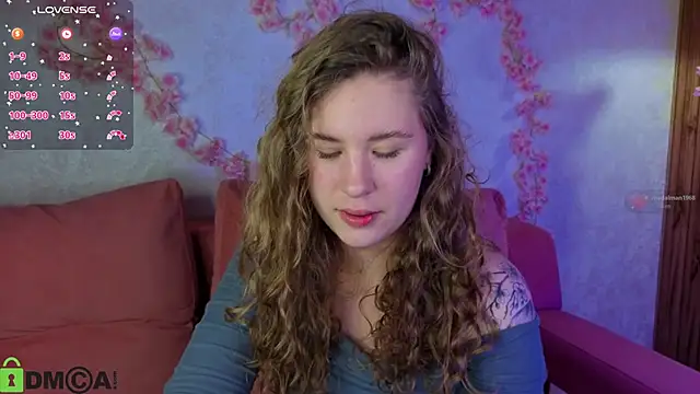 Snapshot of Elsie_Cutties chatting on November 25, 2025, 9:09 am Elsie Cutties online show from November 25, 2025, 9:09 am