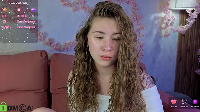 Snapshot of Elsie_Cutties chatting on November 28, 2025, 9:09 am Elsie Cutties online show from November 28, 2025, 9:09 am