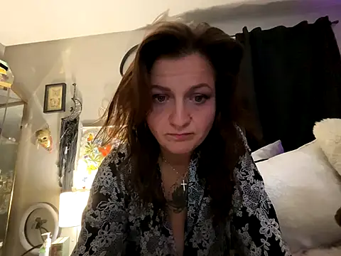 88heygirlhey88 online show from October 6, 2025, 5:30 am