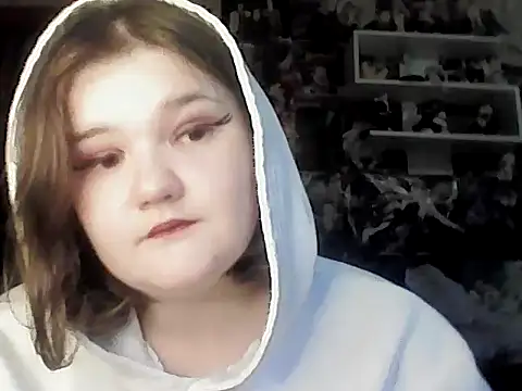 Snapshot of Noir_Shiro chatting on November 3, 2025, 5:45 am Noir Shiro online show from November 3, 2025, 5:45 am