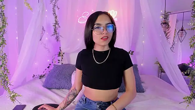 eimi rosse18 online show from March 12, 2026, 12:42 pm