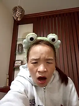    Dorry02    online show from December 23, 2025, 4:12 am