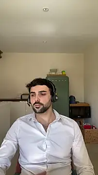 eauminerale online show from March 18, 2026, 12:08 pm