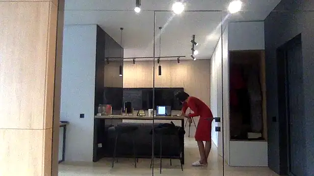 Veymoria online show from December 19, 2025, 9:55 am