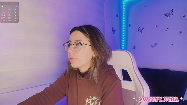 Snapshot of sweettvera chatting on November 8, 2025, 10:19 am sweettvera online show from November 8, 2025, 10:19 am