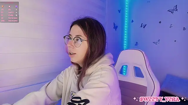 Snapshot of sweettvera chatting on November 16, 2025, 11:04 am sweettvera online show from November 16, 2025, 11:04 am