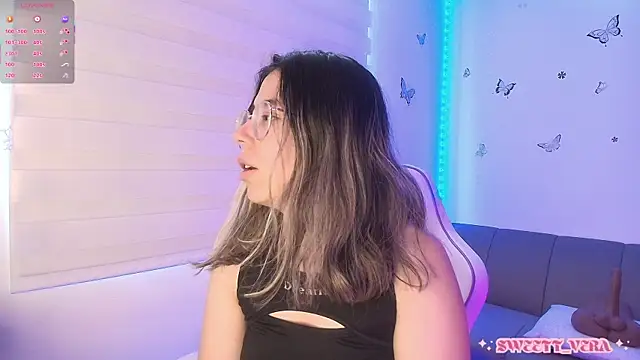 Snapshot of sweettvera chatting on April 23, 2026, 12:51 pm sweettvera online show from April 23, 2026, 12:51 pm