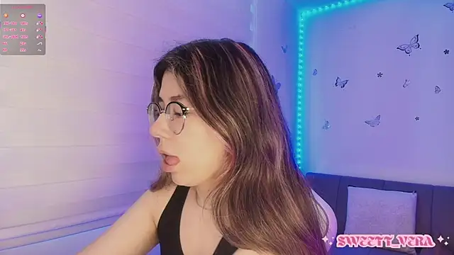 Snapshot of sweettvera chatting on November 25, 2025, 12:05 pm sweettvera online show from November 25, 2025, 12:05 pm