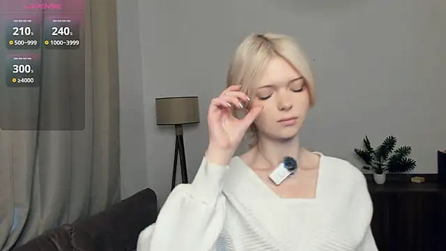 Snapshot of LaureMestler chatting on January 8, 2026, 8:42 am LaureMestler online show from January 8, 2026, 8:42 am