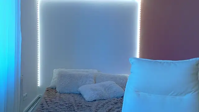 Anaayss  online show from March 4, 2026, 6:10 am