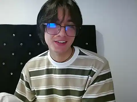 Snapshot of Matti_Mendez_ chatting on June 11, 2026, 8:39 pm Matti Mendez online show from June 11, 2026, 8:39 pm