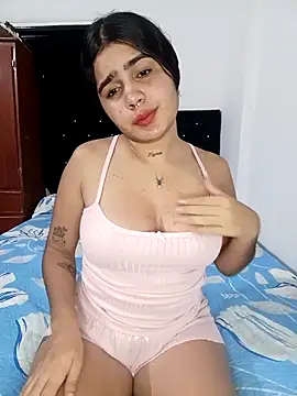 Snapshot of Sashalana chatting on January 6, 2026, 1:42 am Sashalana online show from January 6, 2026, 1:42 am