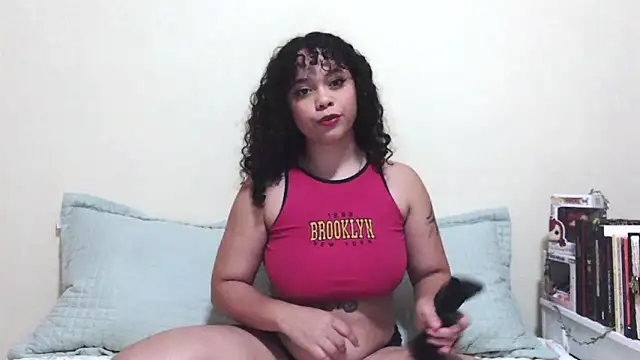 sweetamy326 online show from October 17, 2025, 9:16 pm