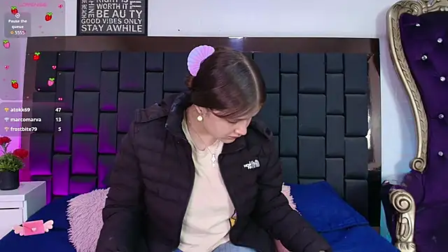 Krystal Heartss online show from November 11, 2025, 2:34 pm