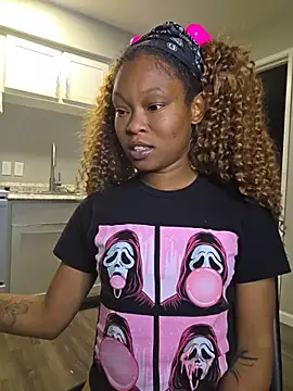 tokyobelle online show from April 14, 2026, 10:48 pm