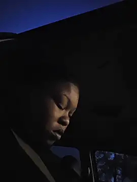 tokyobelle online show from March 25, 2026, 2:44 am