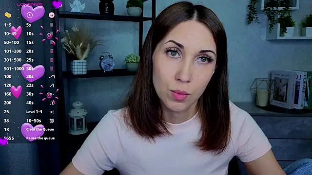 DreamVelour online show from February 2, 2026, 6:40 pm