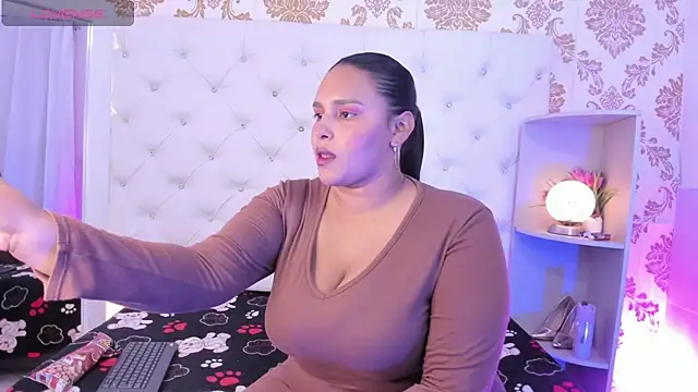 Snapshot of afrodita-Stone chatting on December 21, 2025, 3:30 am afrodita-Stone online show from December 21, 2025, 3:30 am