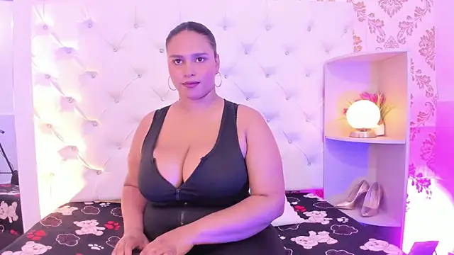 Snapshot of afrodita-Stone chatting on December 23, 2025, 3:50 am afrodita-Stone online show from December 23, 2025, 3:50 am