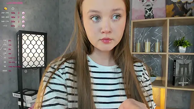 ElenoreReth online show from November 12, 2025, 1:10 am