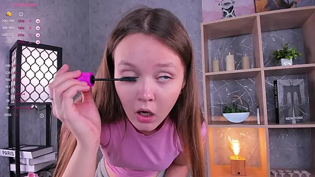 ElenoreReth online show from November 7, 2025, 1:32 am