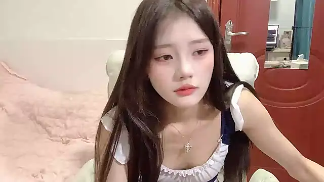 Ximei-O online show from November 12, 2025, 5:06 pm