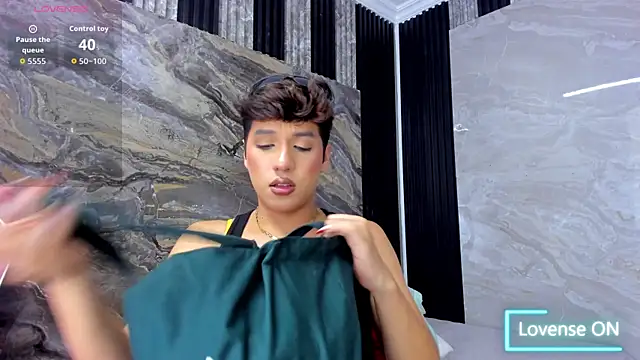 Ellis-Brown online show from November 18, 2025, 3:43 am