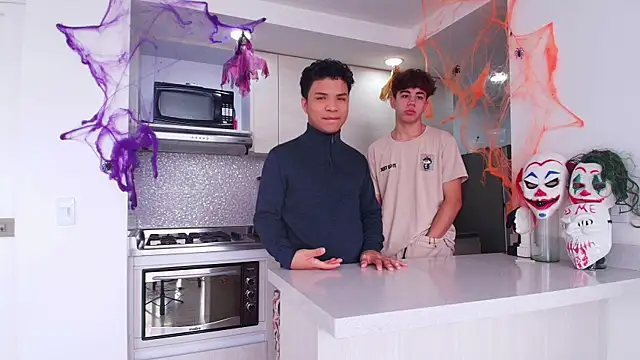 Snapshot of latin_naughty_boys chatting on October 16, 2025, 2:03 pm latin naughty boys online show from October 16, 2025, 2:03 pm
