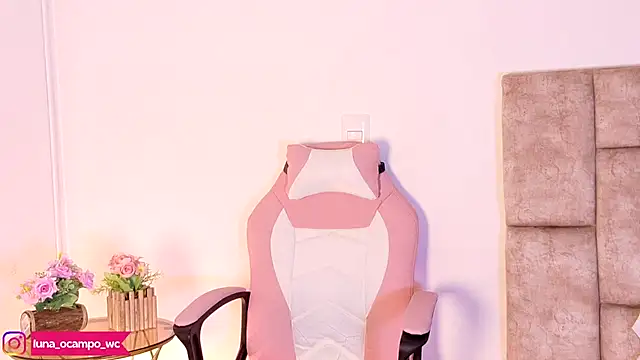 Snapshot of LunaOcampo_ chatting on November 16, 2025, 9:08 pm LunaOcampo online show from November 16, 2025, 9:08 pm