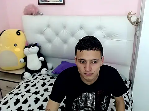 Snapshot of xx-kike-xx chatting on October 17, 2025, 4:09 pm xx-kike-xx online show from October 17, 2025, 4:09 pm