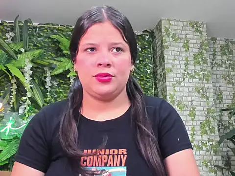 Snapshot of SofiaaBigBoobs chatting on October 12, 2025, 12:28 pm SofiaaBigBoobs online show from October 12, 2025, 12:28 pm