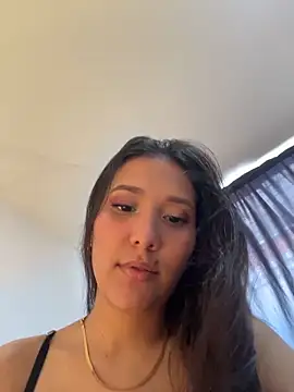 Snapshot of IsabellaJoness_ chatting on February 10, 2026, 5:12 pm IsabellaJoness online show from February 10, 2026, 5:12 pm