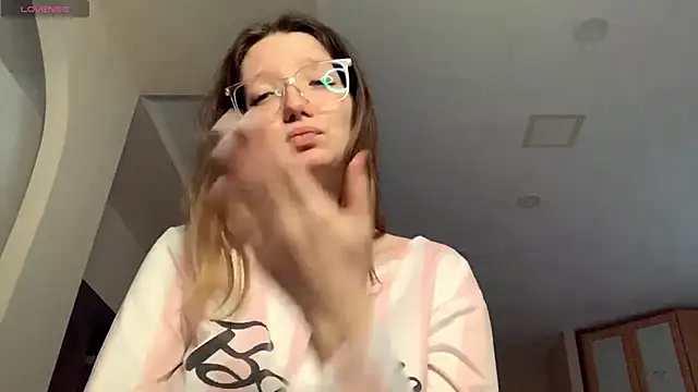 KrystinFunches online show from November 30, 2025, 8:26 am