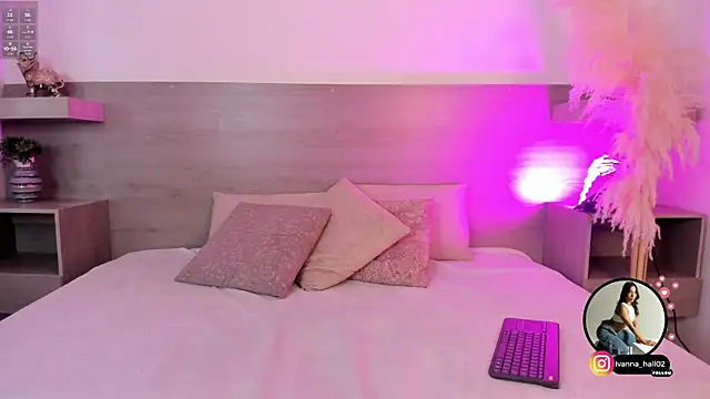 Ivana Hall online show from October 2, 2025, 7:50 pm