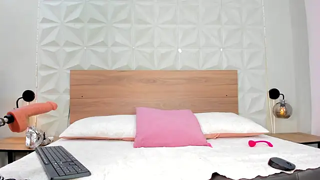 ValeryTrans  online show from January 7, 2026, 1:16 pm