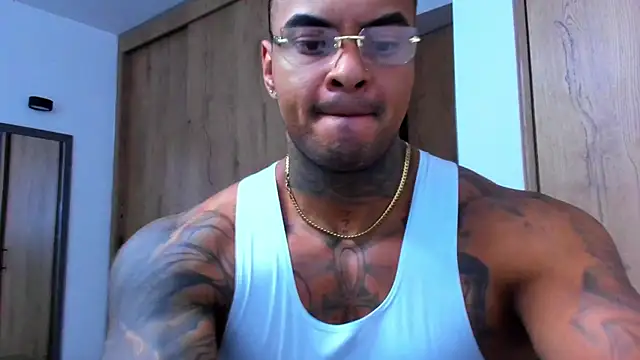 Snapshot of binmontana_ chatting on July 13, 2026, 7:02 pm binmontana online show from July 13, 2026, 7:02 pm