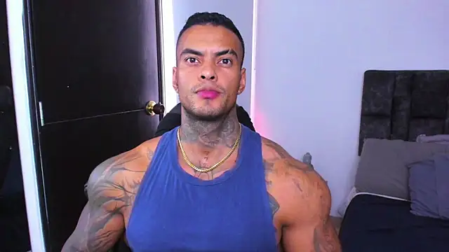Snapshot of binmontana_ chatting on October 8, 2025, 8:31 pm binmontana  online show from October 8, 2025, 8:31 pm