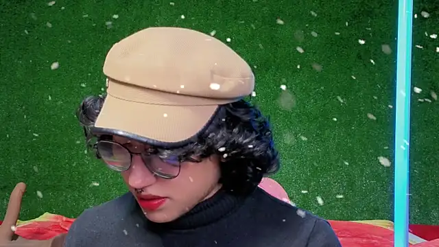 -BlueOpal- online show from December 21, 2025, 7:04 pm