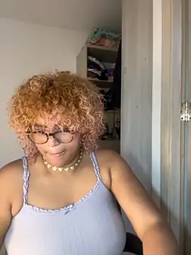 Snapshot of niki_wild18 chatting on October 5, 2025, 9:38 pm niki wild18 online show from October 5, 2025, 9:38 pm