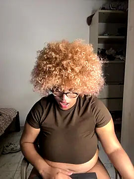 Snapshot of niki_wild18 chatting on September 29, 2025, 10:37 pm niki wild18 online show from September 29, 2025, 10:37 pm
