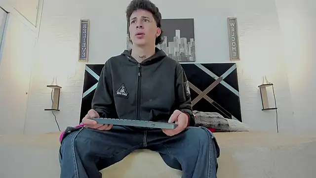 iammariano online show from November 19, 2025, 4:01 am