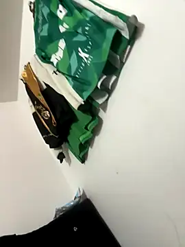  Kinky69  online show from November 19, 2025, 9:15 pm