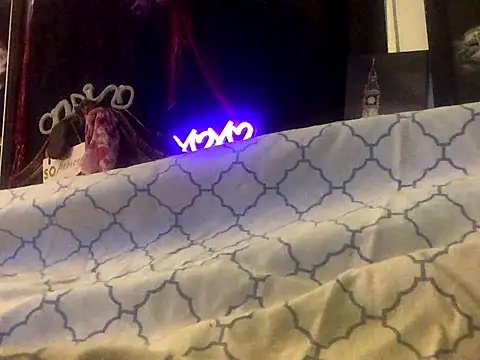 blondebarbiebae online show from October 28, 2025, 8:02 am