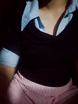 Lover-loverxx online show from October 1, 2025, 4:11 pm