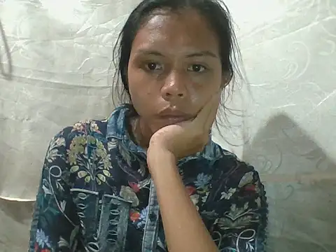 Kim25xxxx online show from November 18, 2025, 12:30 pm