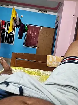 Snapshot of only_woman chatting on December 19, 2025, 1:02 pm only woman online show from December 19, 2025, 1:02 pm