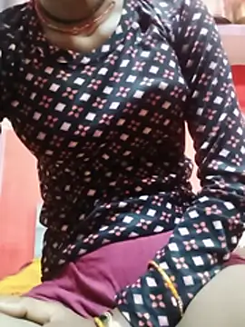 Snapshot of Cuty_kinjal chatting on July 2, 2026, 4:57 pm Cuty kinjal online show from July 2, 2026, 4:57 pm