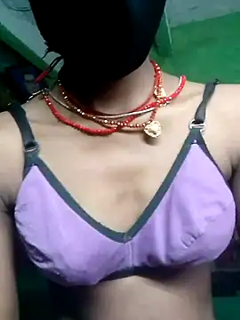 Snapshot of Cuty_kinjal chatting on September 26, 2025, 11:44 pm Cuty kinjal online show from September 26, 2025, 11:44 pm