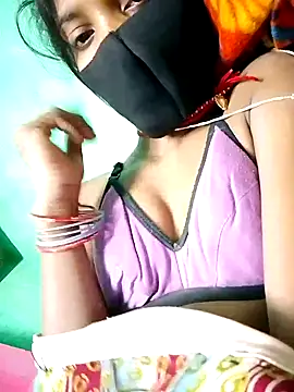 Cuty kinjal online show from October 31, 2025, 9:32 pm