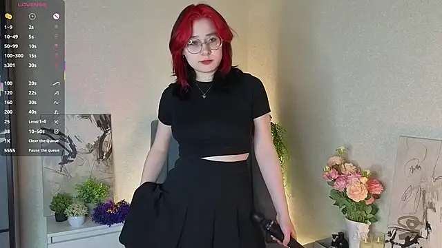 NyamNyamNyammm online show from October 19, 2025, 2:09 pm